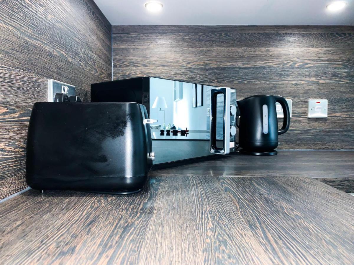 Modern 2 Bed Apartment With Central Location Birmingham Esterno foto